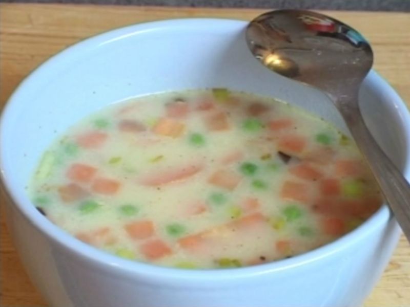 Pestrá zemiaková polievka