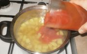 Rajčiaková polievka so zemiakmi