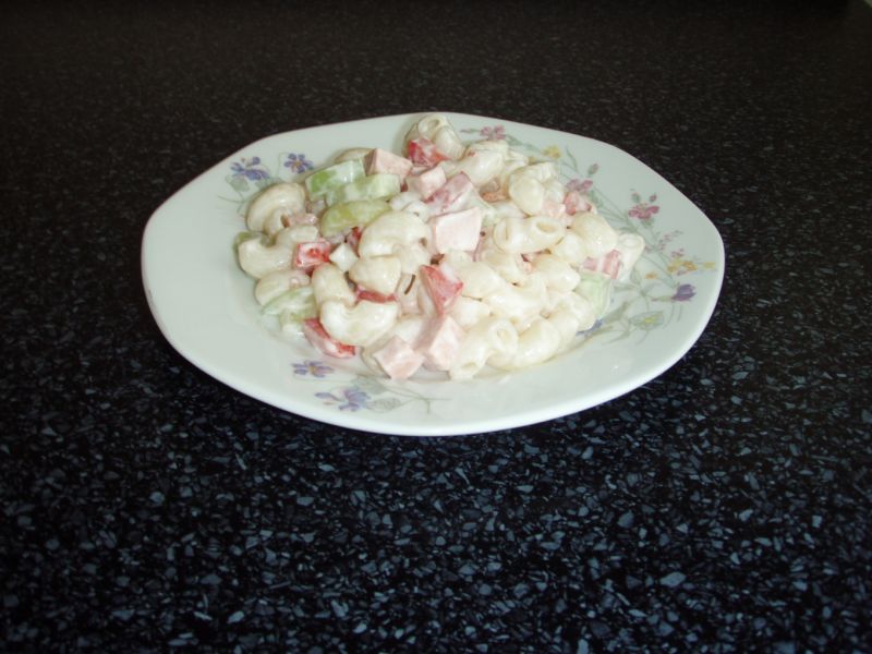 Cestovinový šalát