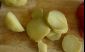 Bravčová panenka v kruste s prekladanými zemiakmi