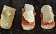 Bruschetta s mozzarellou