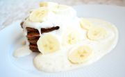 Brownies s banánovo–tvarohovou polevou