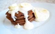 Brownies s banánovo–tvarohovou polevou